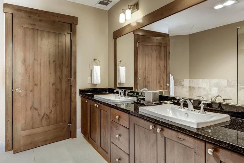 One Ski Hill Place Breckenridge Zimmer foto