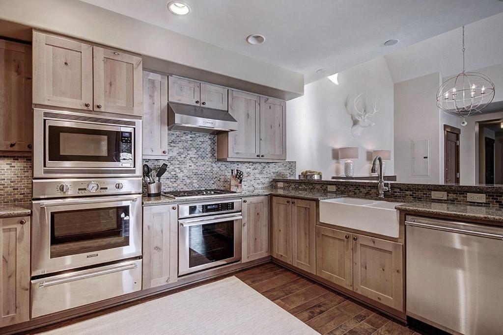One Ski Hill Place Breckenridge Zimmer foto
